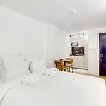 Cozy Studio In The Bastille Neighborhood